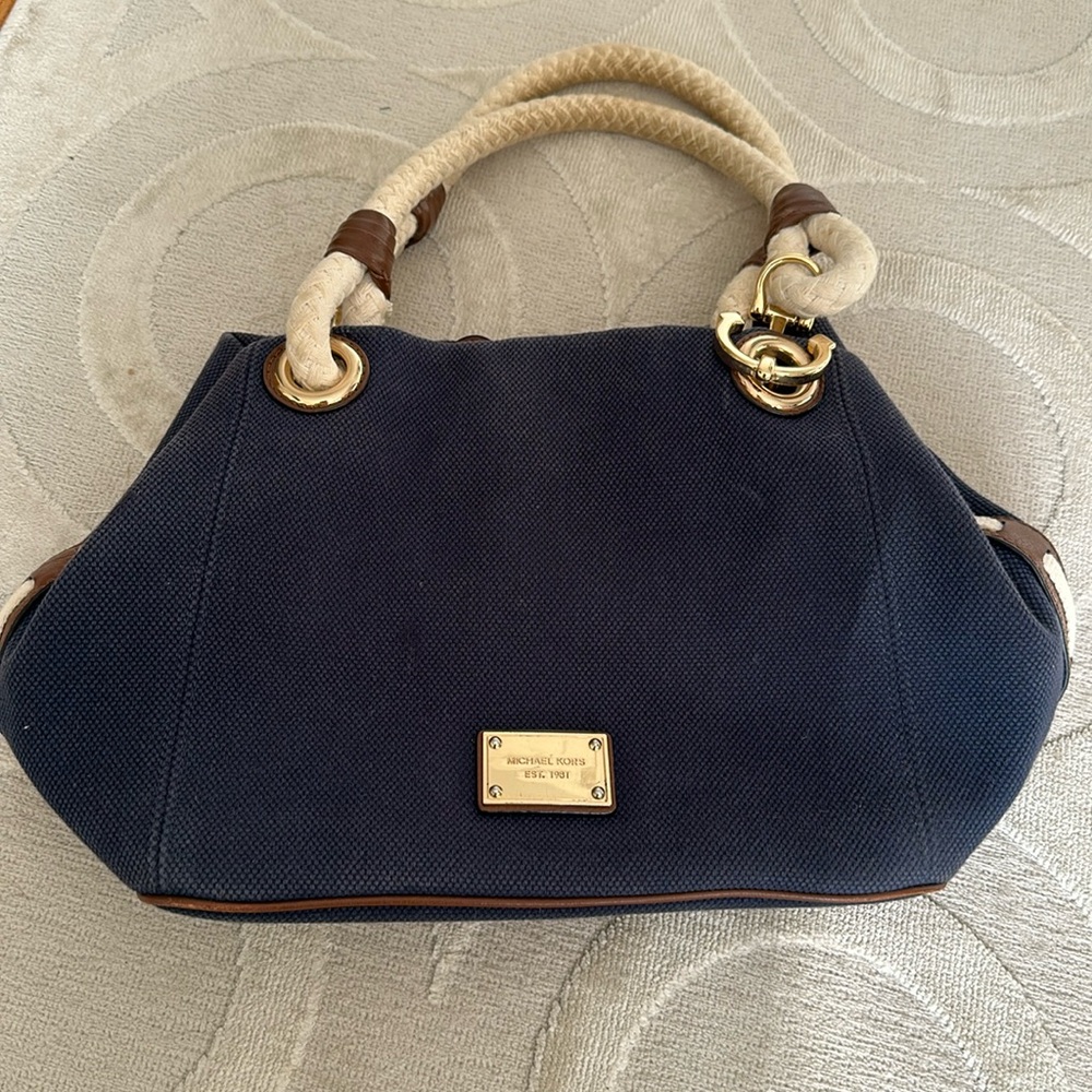 Michael Kors Hand Bag - Picture 2 of 15